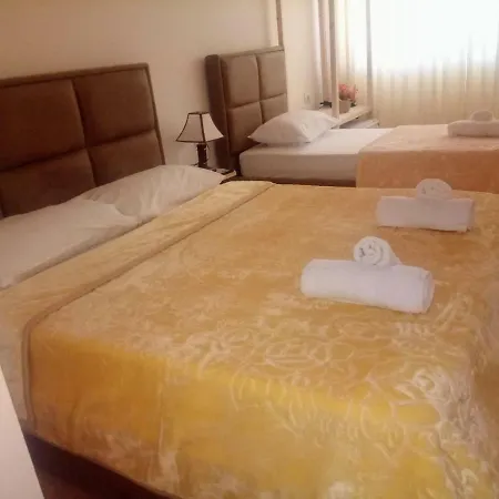 ゲストハウス Nako Bar&restaurants