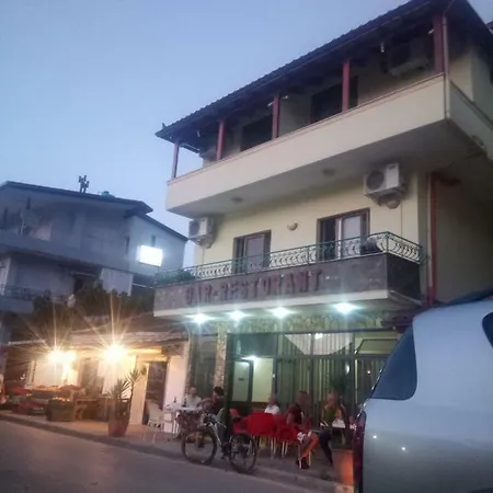 Nako Bar&restaurants 3* Përmet