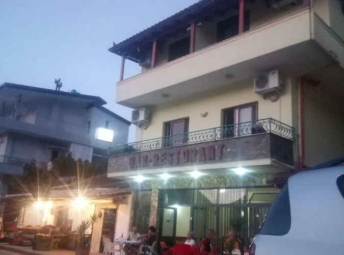 Nako Bar&restaurants 3* Përmet