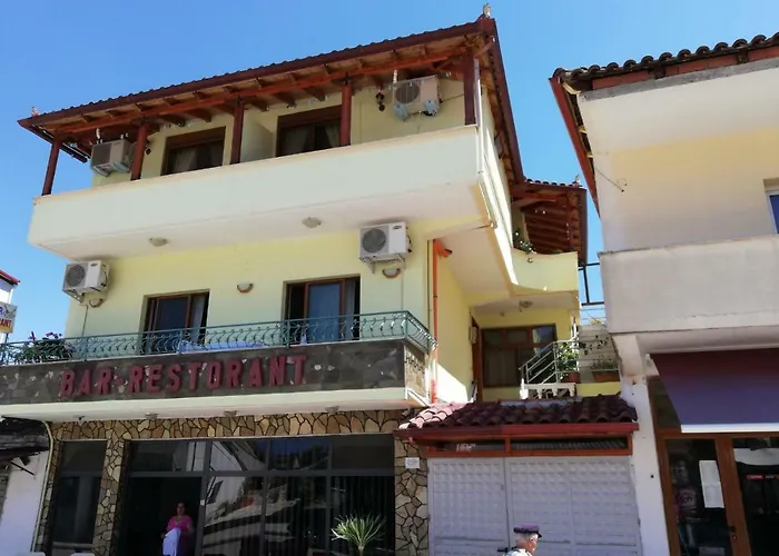 招待所 Nako Bar&restaurants 3*